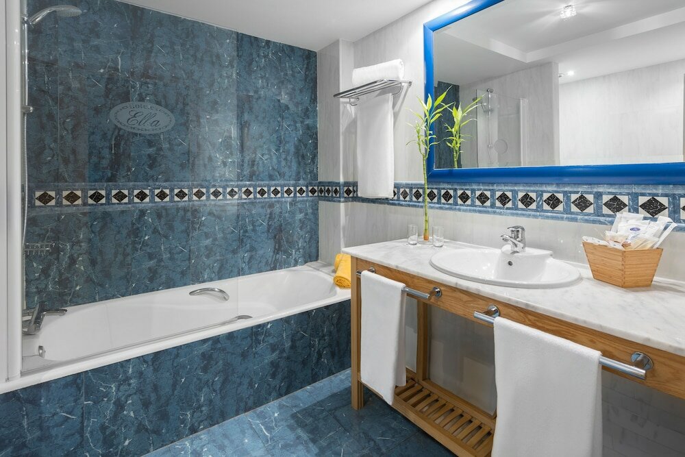 Фото Elba Sara Beach & Golf Resort