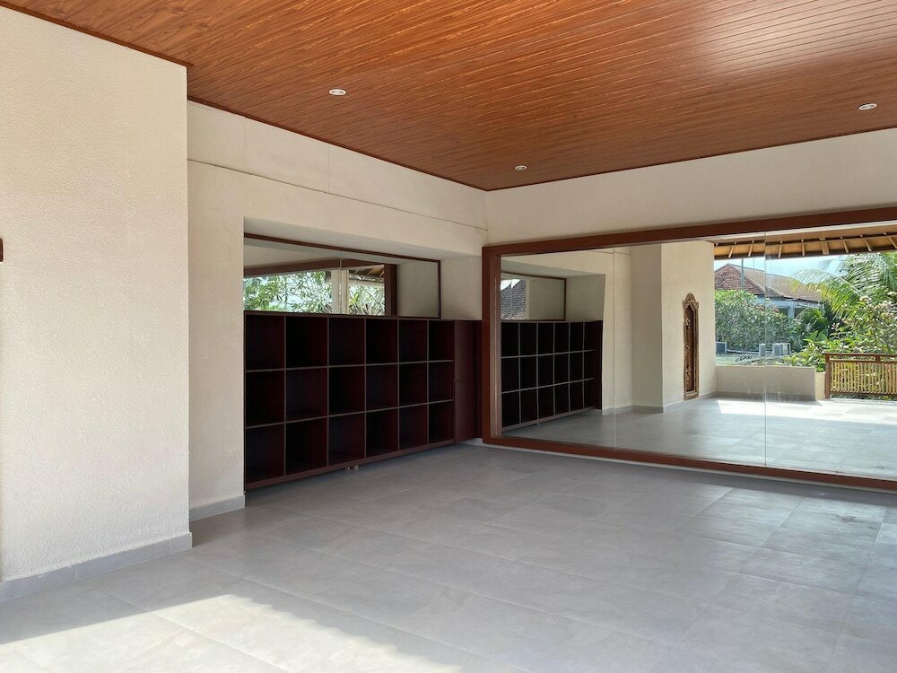 Фото Putri Ayu Cottages