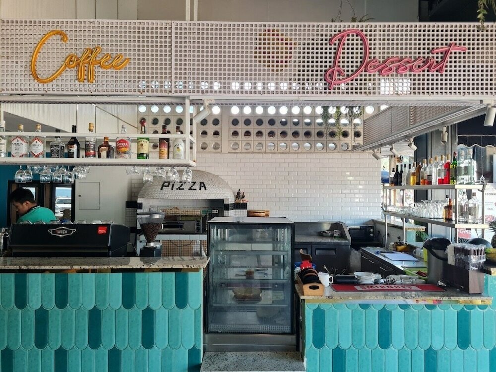 Фото Opal House Hotel & Restaurant