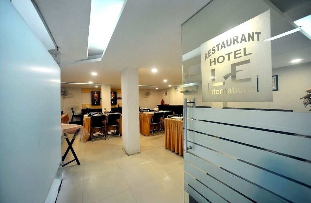 Фото Lee International