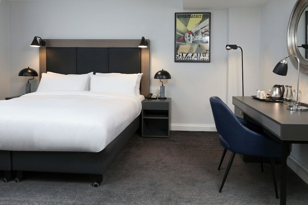 Фото The Queens Hotel