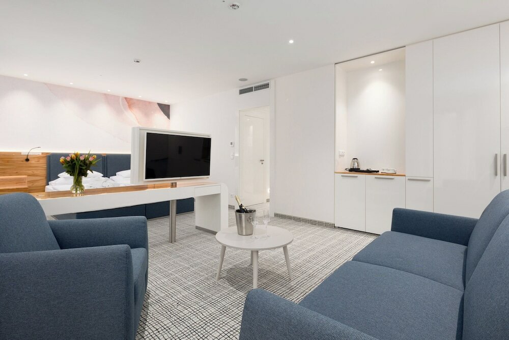 Фото St. Joseph Royal Regent