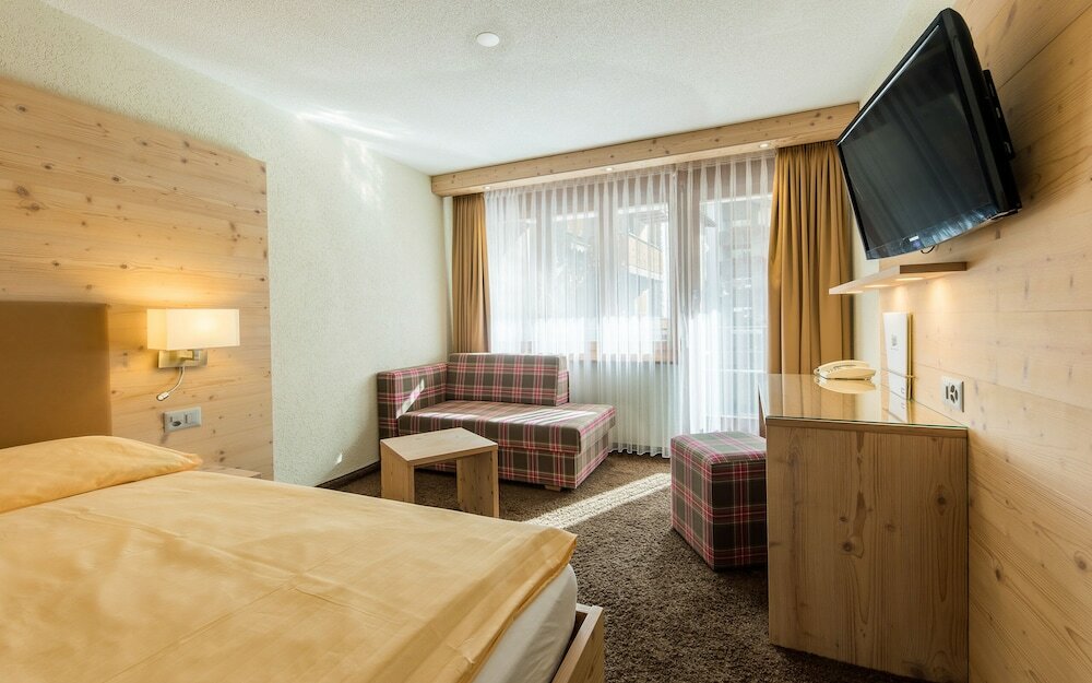 Фото Hotel Derby