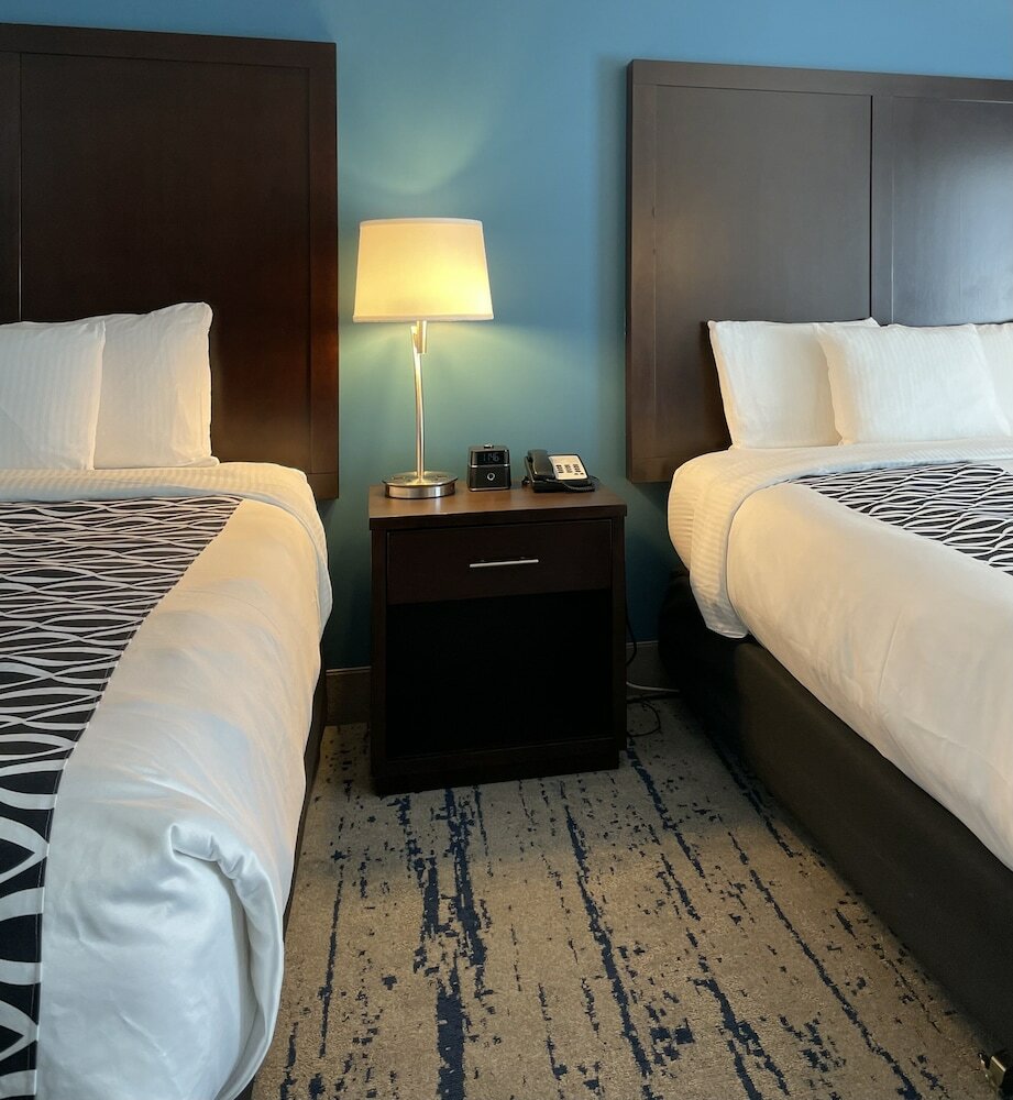 Фото La Quinta Inn by Wyndham Lynnwood