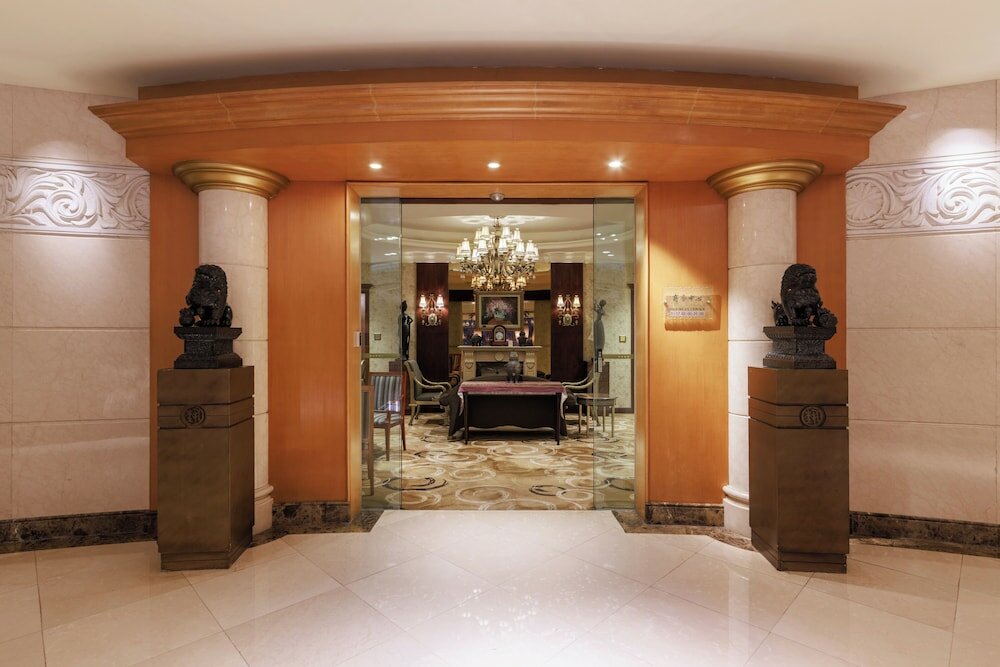 Фото Grand Noble Hotel