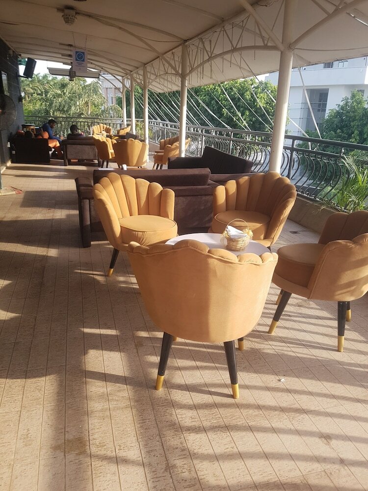 Фото Zeina Suites Abuja