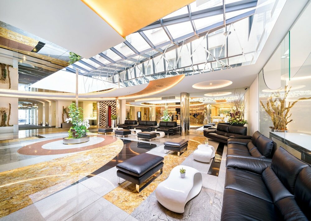 Фото отеля 2