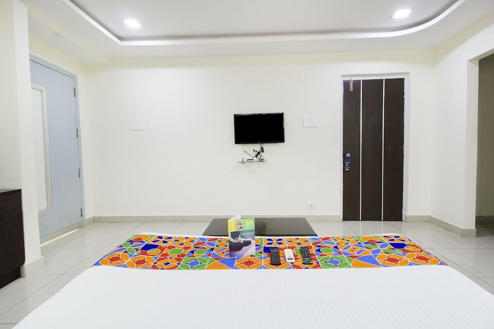 Фото FabHotel Siri Inn Madhapur