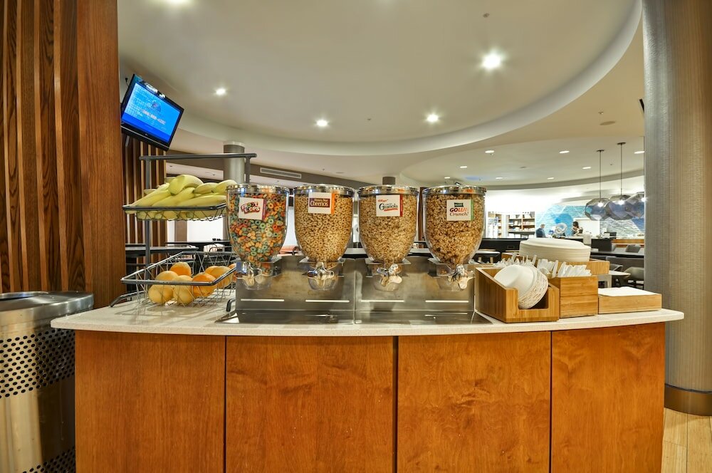 Фото SpringHill Suites Tallahassee Central