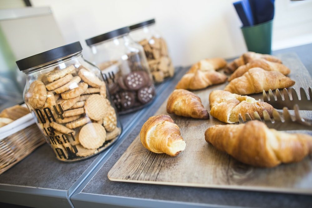 Фото Holiday IV Gardan