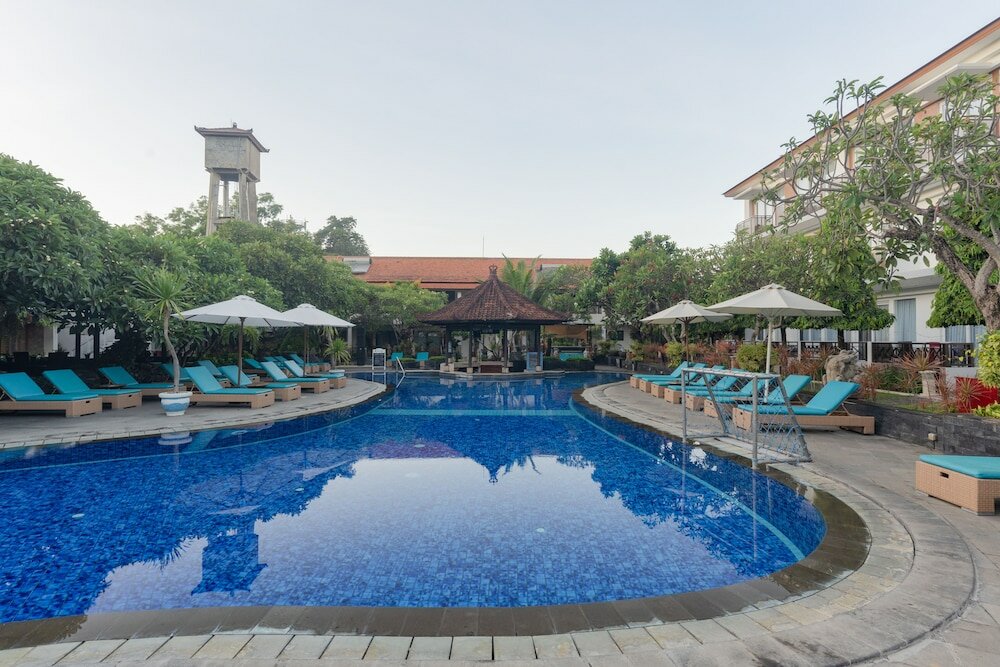 Фото Kuta Beach Club Hotel