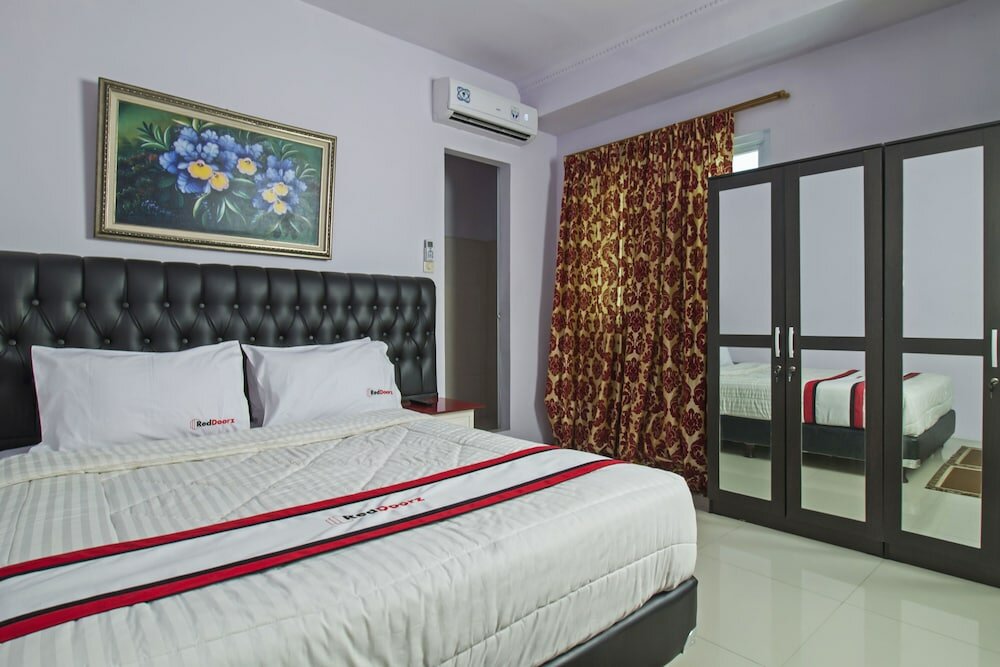 Фото Residences by RedDoorz @ Guntur Raya Setiabudi