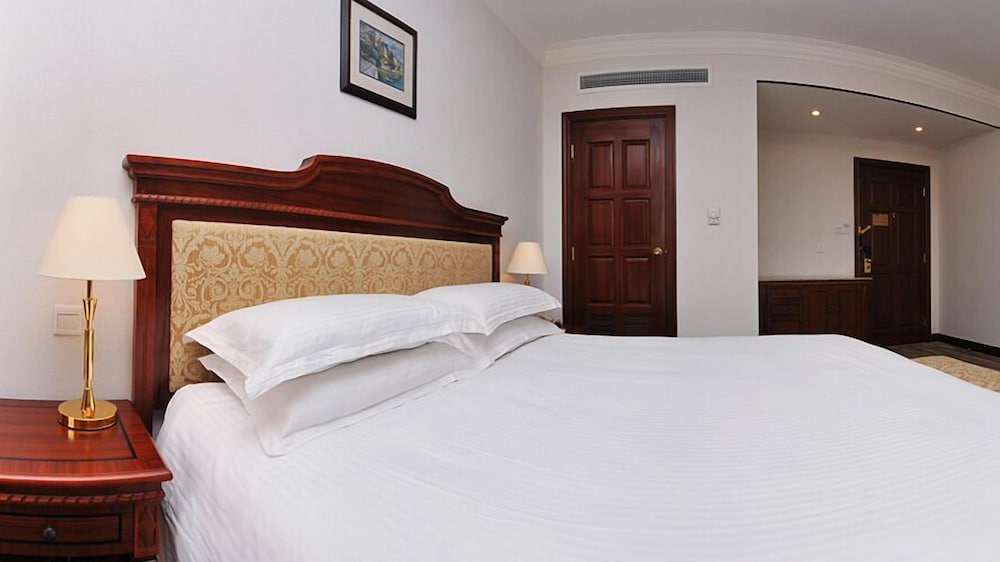 Фото Jin Jiang Pacific Hotel Shanghai