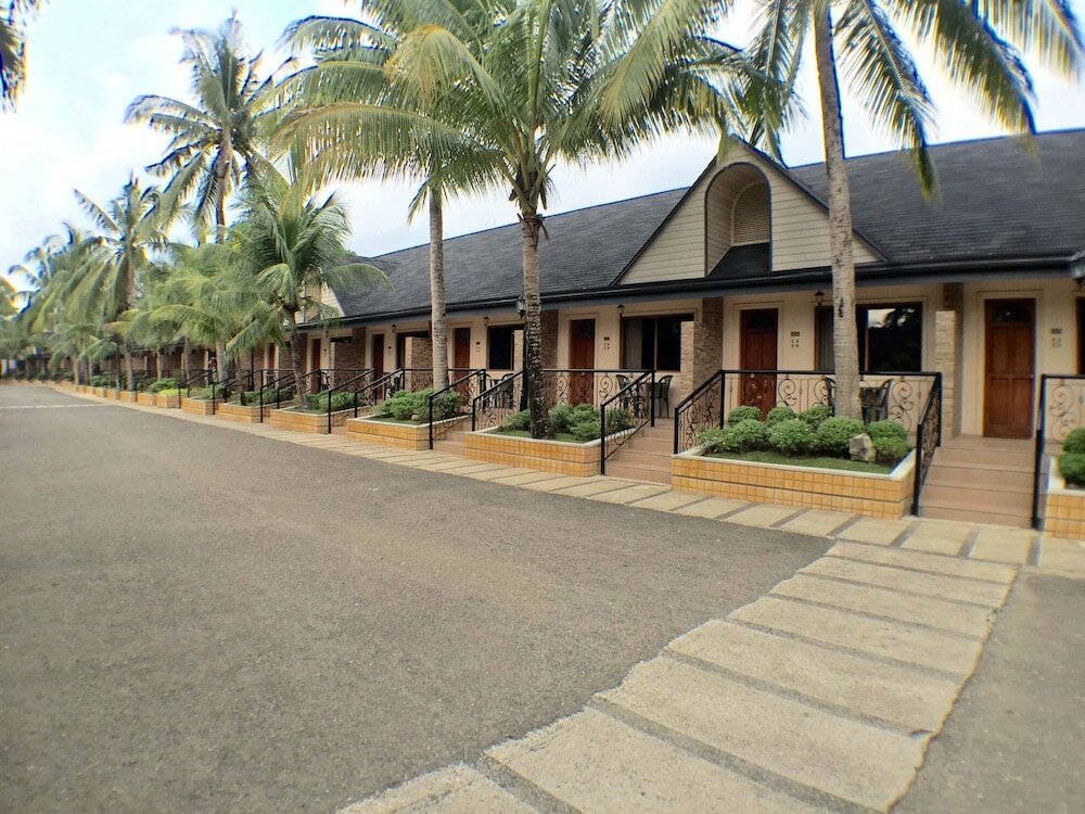 Фото Bohol Tropics Resort