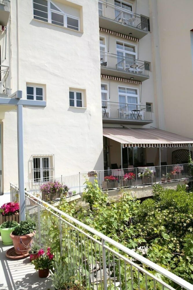 Фото Hotel Theoxenia Loutraki