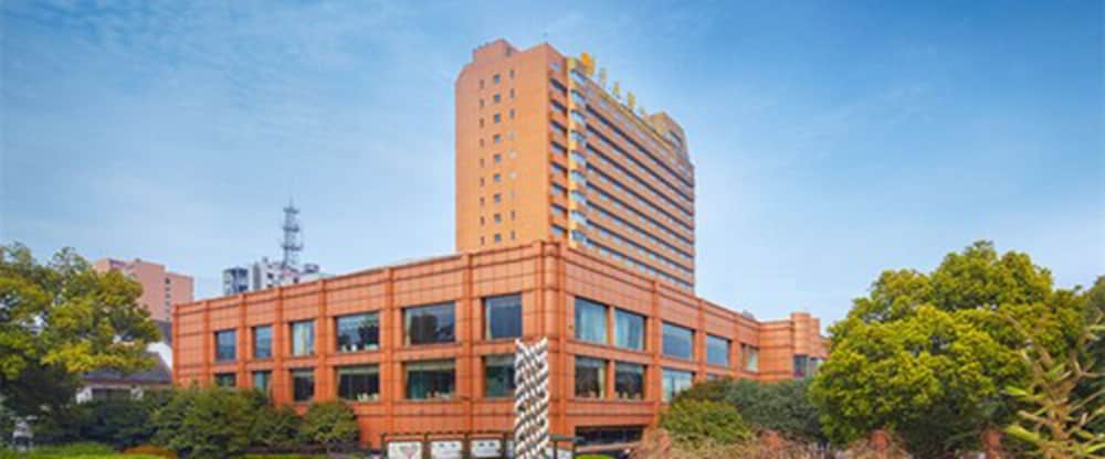 Фото New Century Zhejiang Xiaoshan Hotel