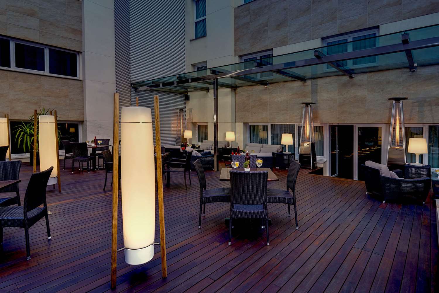 Фото Hotel Sercotel Coliseo