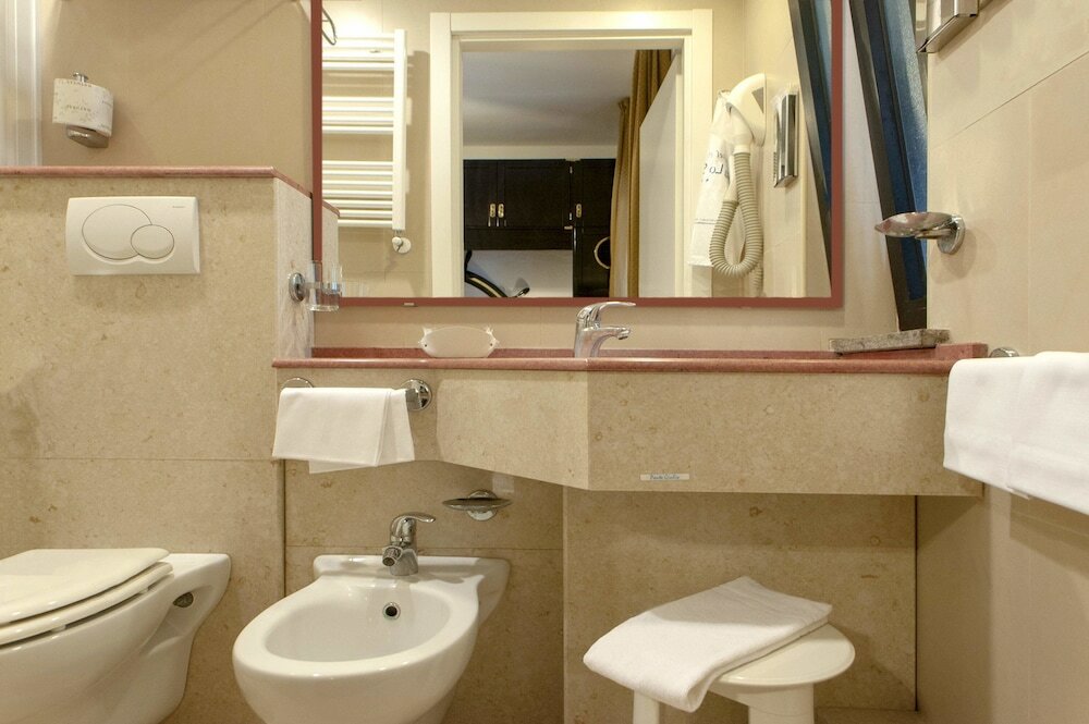 Фото Hotel Villa Lo Scoglietto