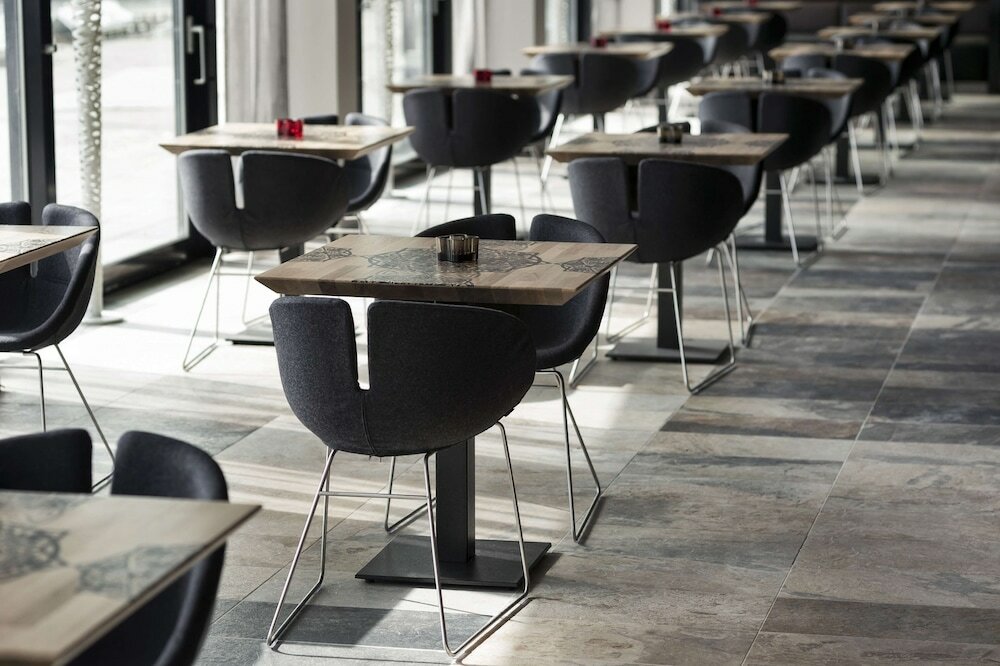 Фото Mainport by Inntel Hotels