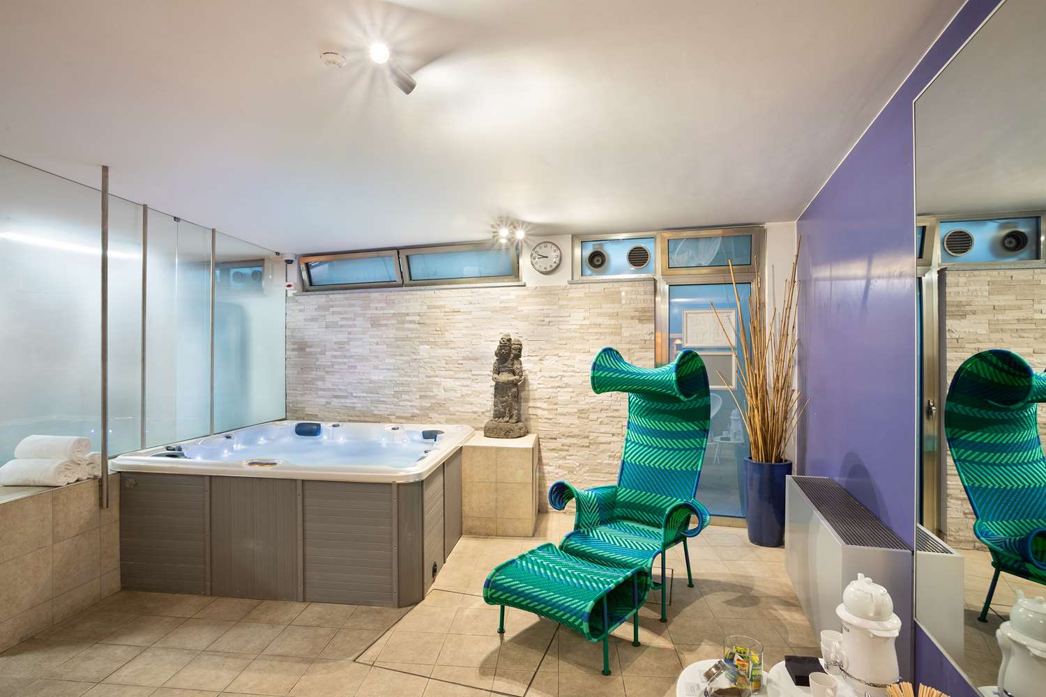 Фото Best Western Plus Executive Hotel and Suites