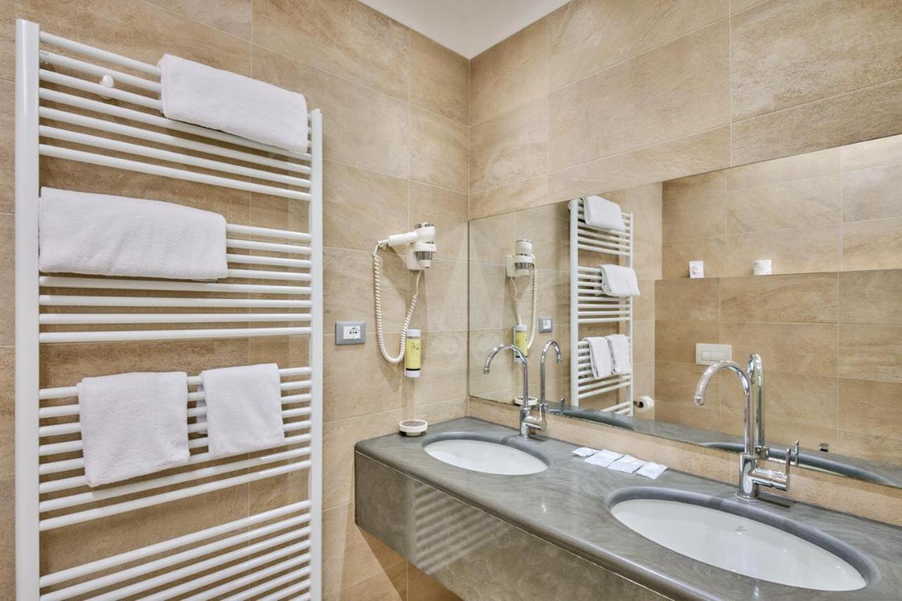 Фото Albergo Tre Ville