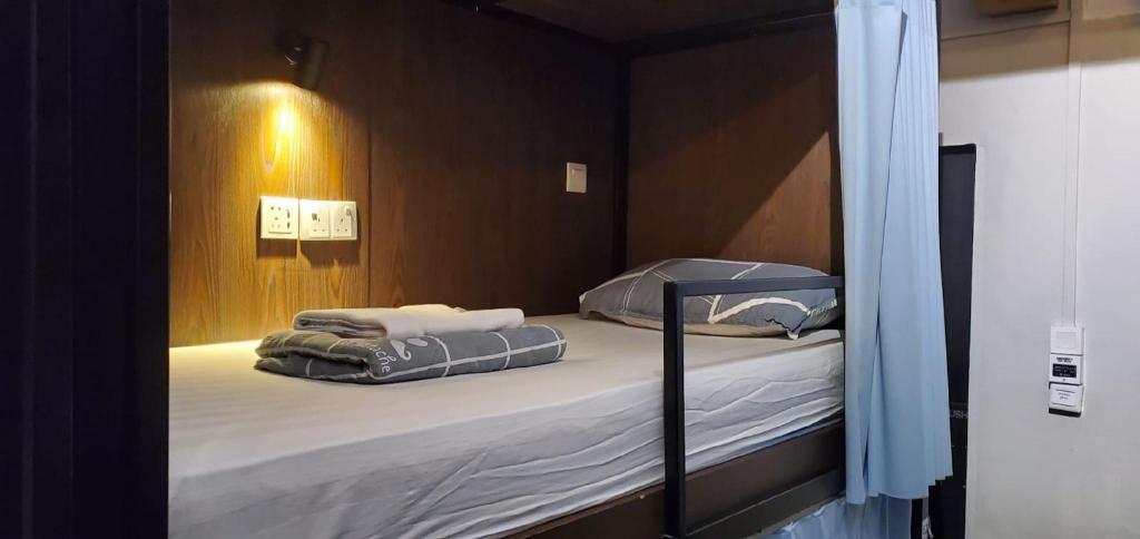 Фото Bond Boutique Capsule Hotel at Bugis - Hostel