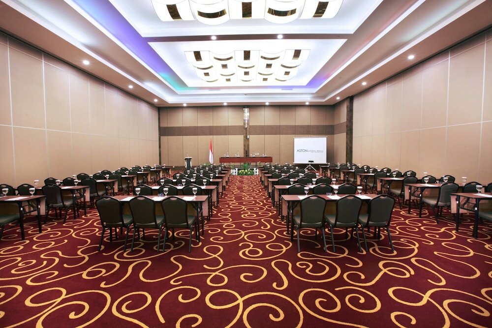 Фото Aston Imperial Bekasi Hotel & Conference Center