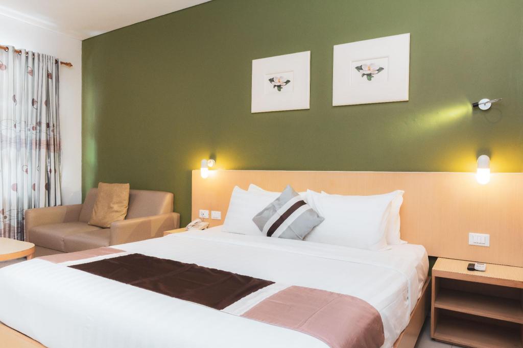 Фото Tibera Hotel Cibeunying