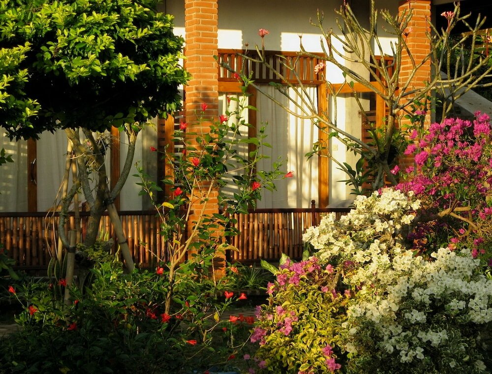 Фото Karang Sari Guesthouse & Restaurant