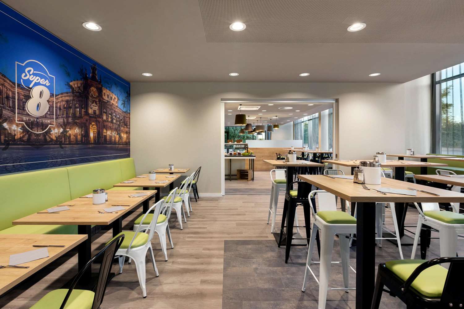 Фото Super 8 by Wyndham Dresden