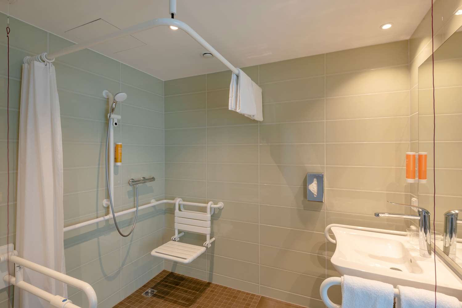 Фото Super 8 by Wyndham Dresden