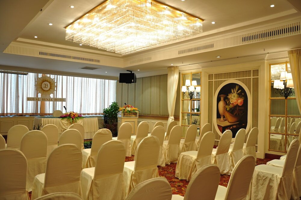 Фото Royal Benja Hotel