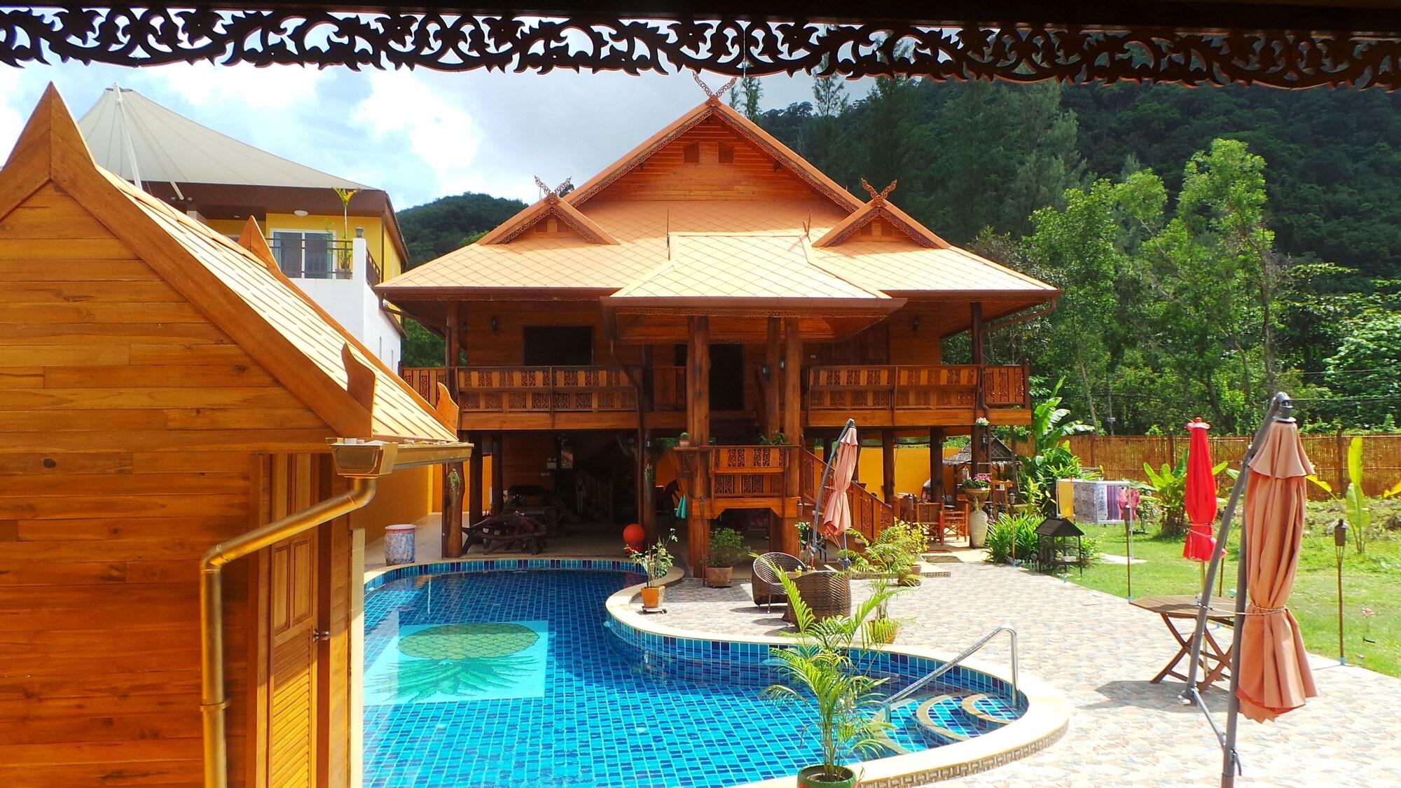 Фото Golden Teak Resort - Baan Sapparot