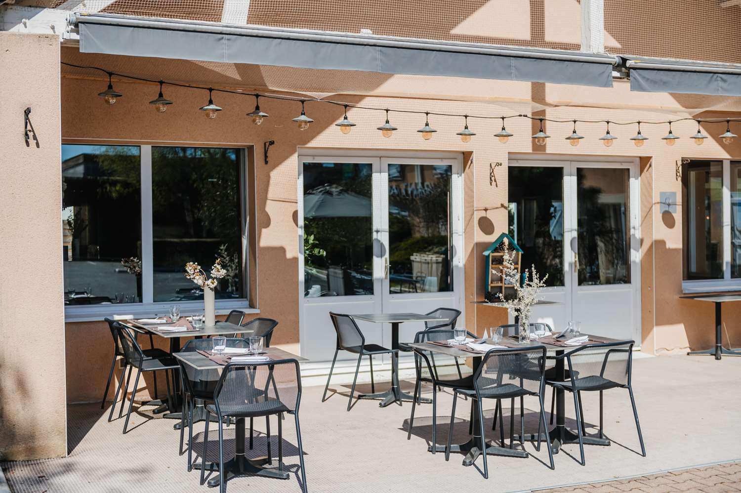 Фото Sure Hotel by Best Western Chateauroux