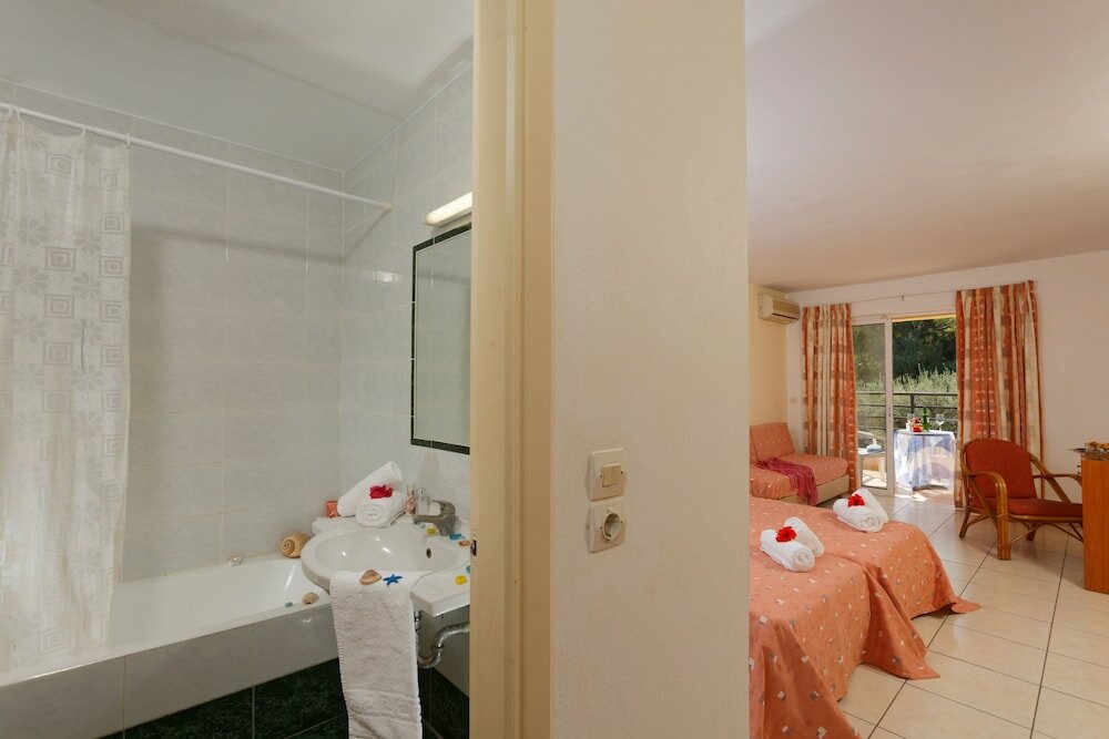 Фото Agrabella Hotel