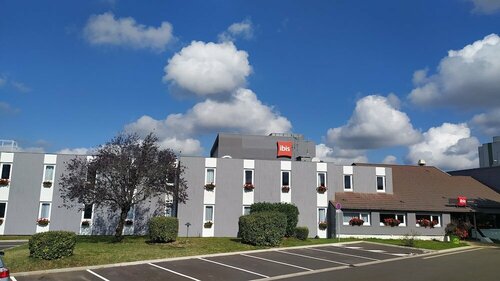 Гостиница Ibis Moulins Sud в Мулене
