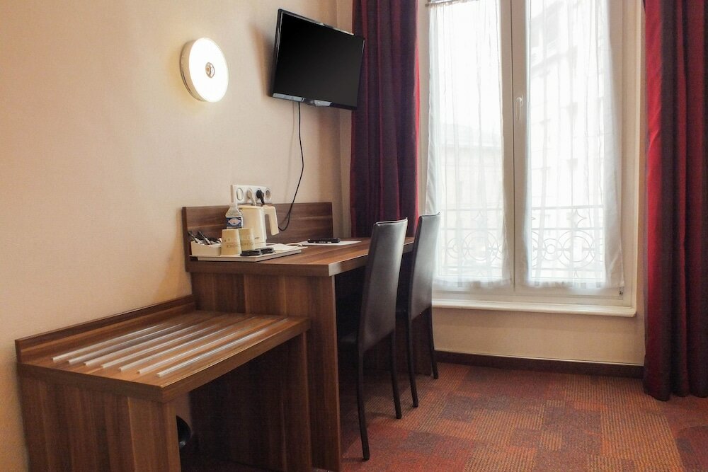 Фото Comfort Hotel Cecil Metz Gare