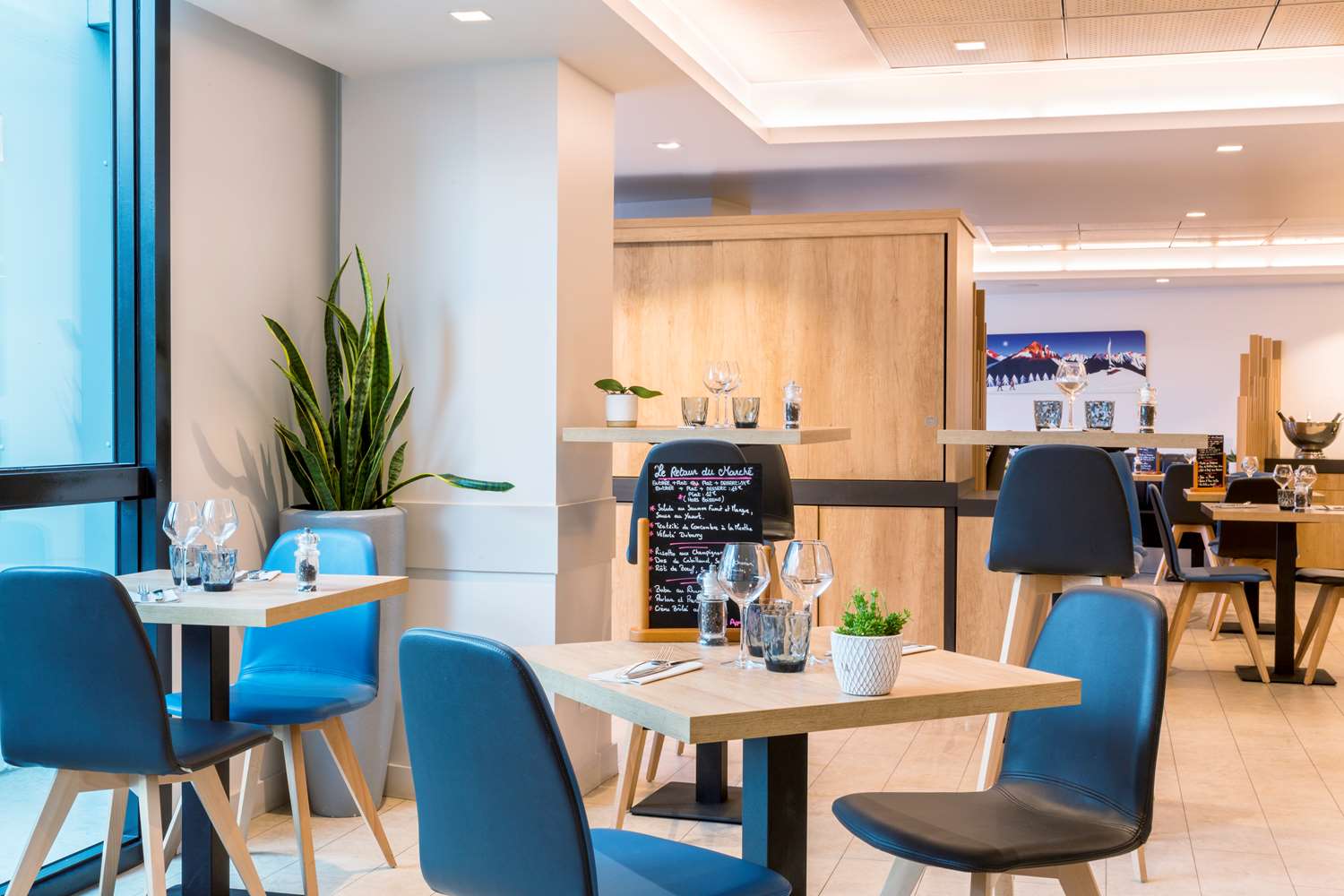 Фото Moxy Annecy