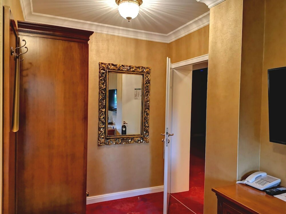 Фото Hotel Erbprinzenpalais