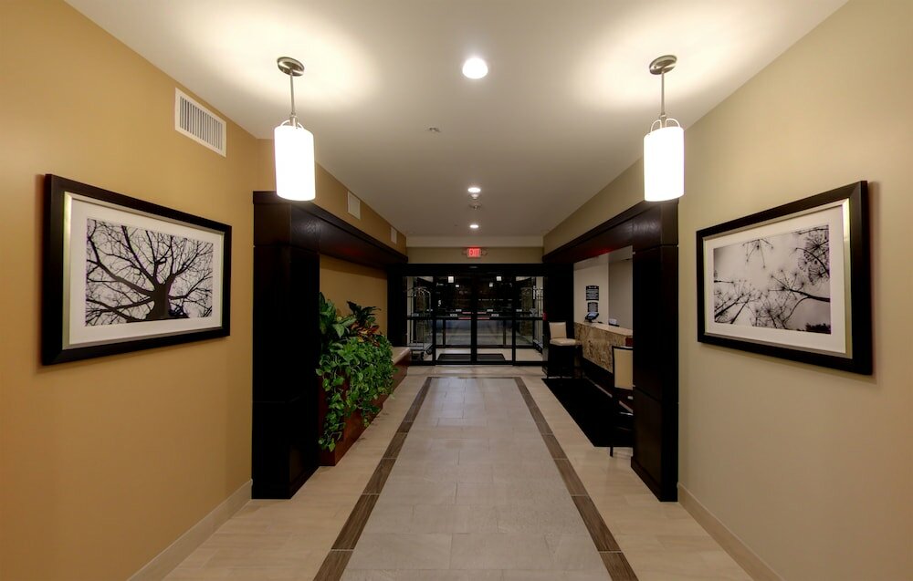 Фото Staybridge Suites Ann Arbor- Univ of Michigan, an Ihg Hotel