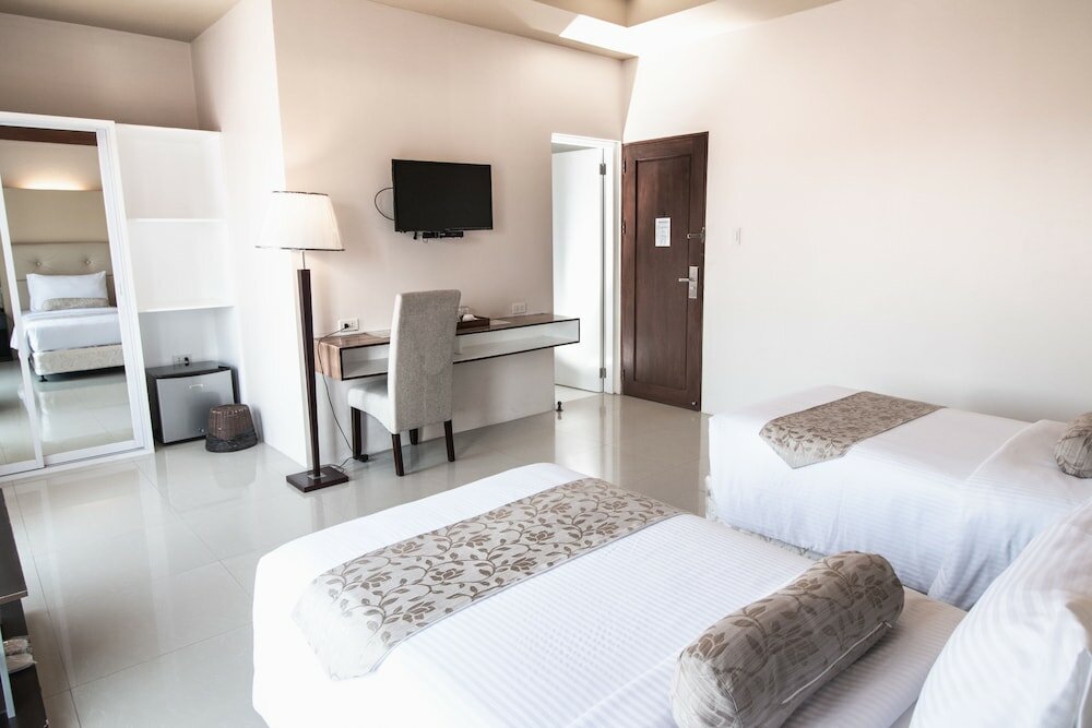 Фото Sierra Hotel