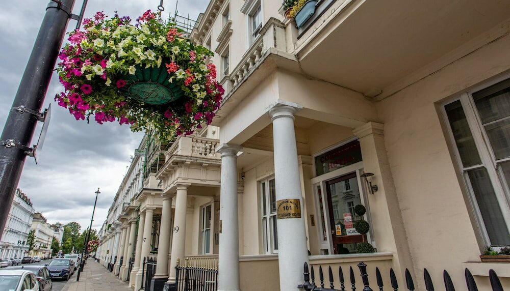 Фото Corbigoe Hotel