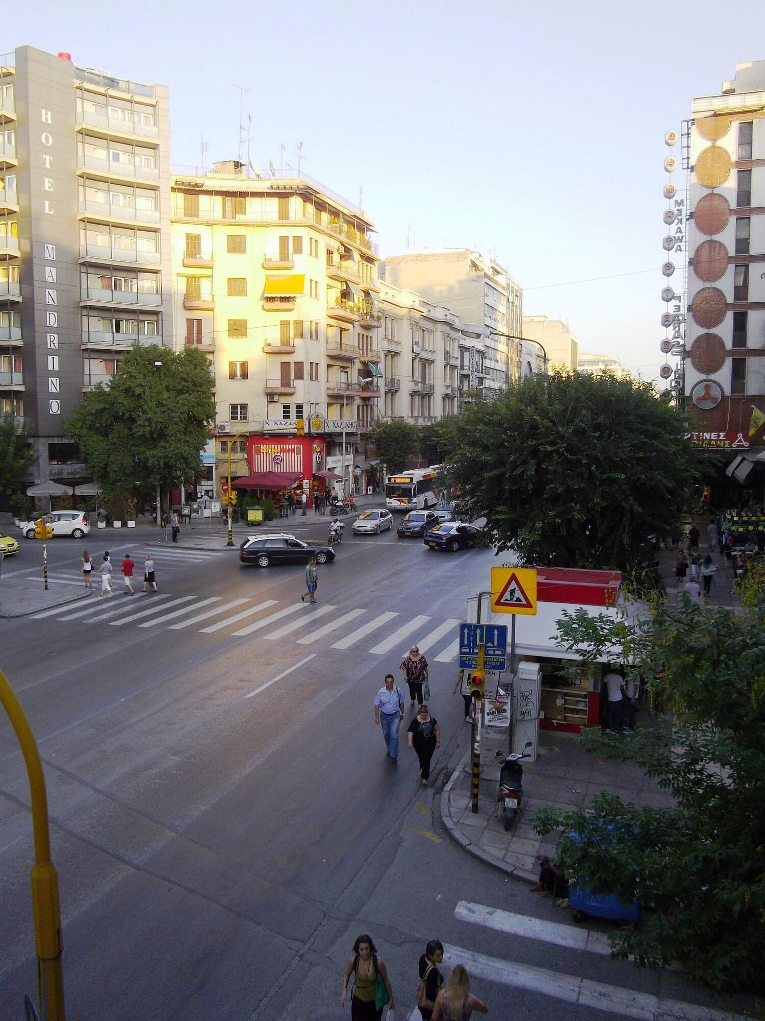 Фото отеля 3