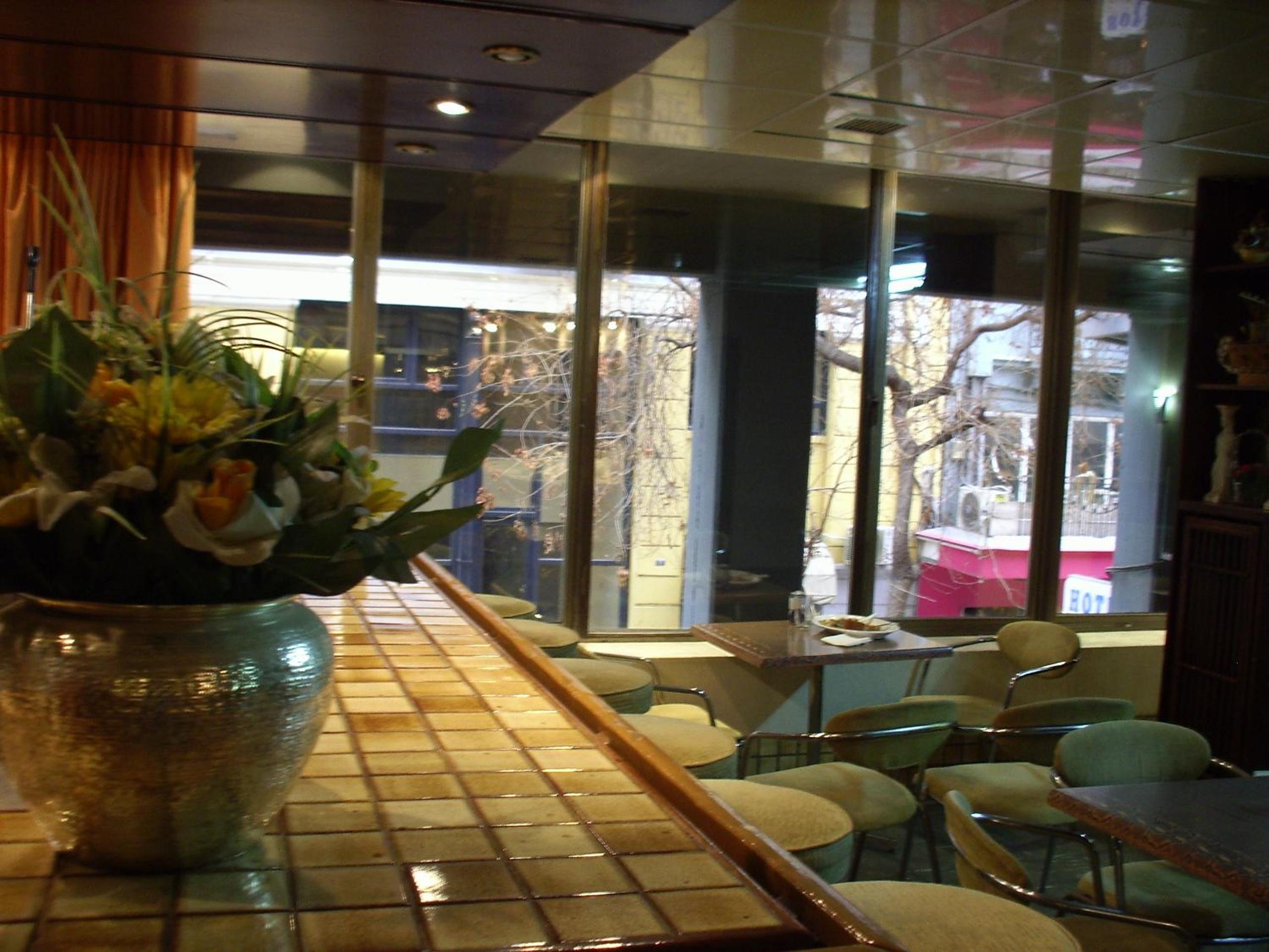 Фото Claridge Hotel