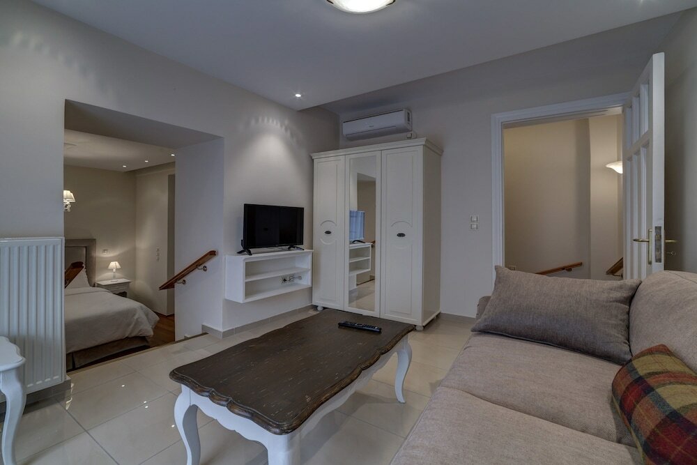 Фото Home & Poetry