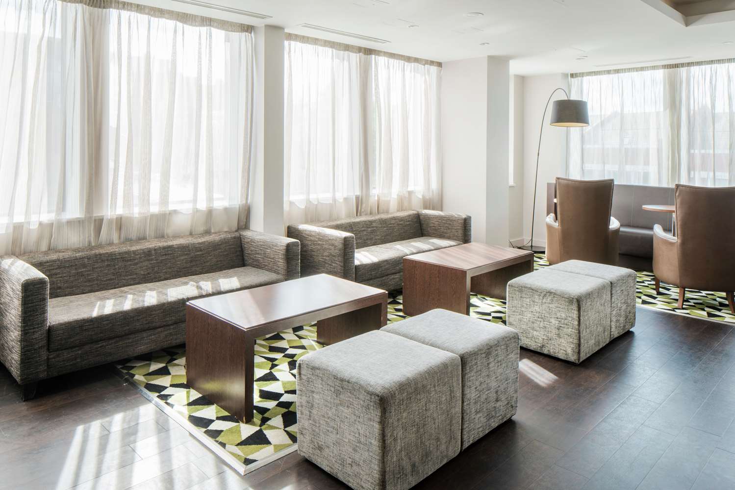 Фото Hampton by Hilton Birmingham Broad Street