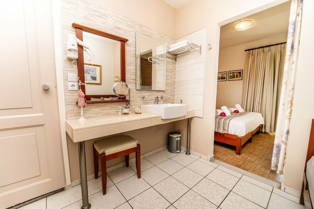 Фото Philoxenia Hotel & SPA