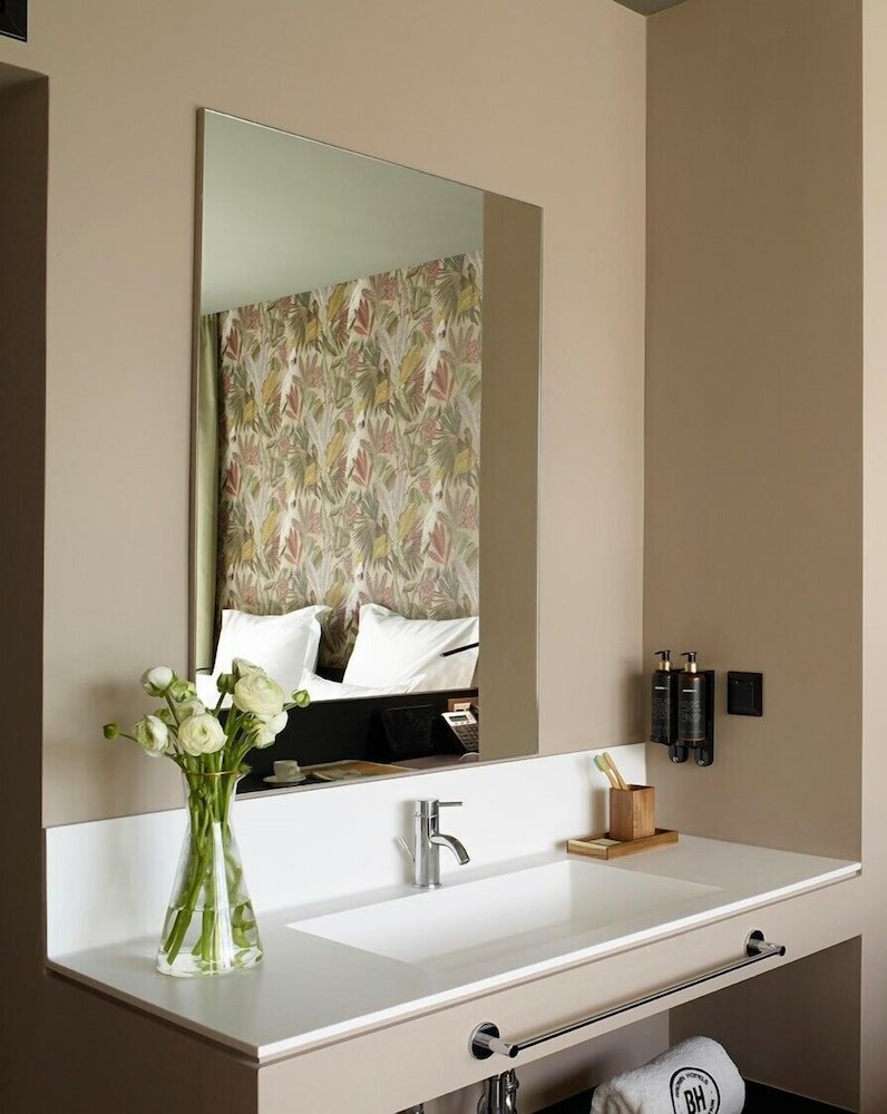 Фото Casual Kubic Athens Hotel