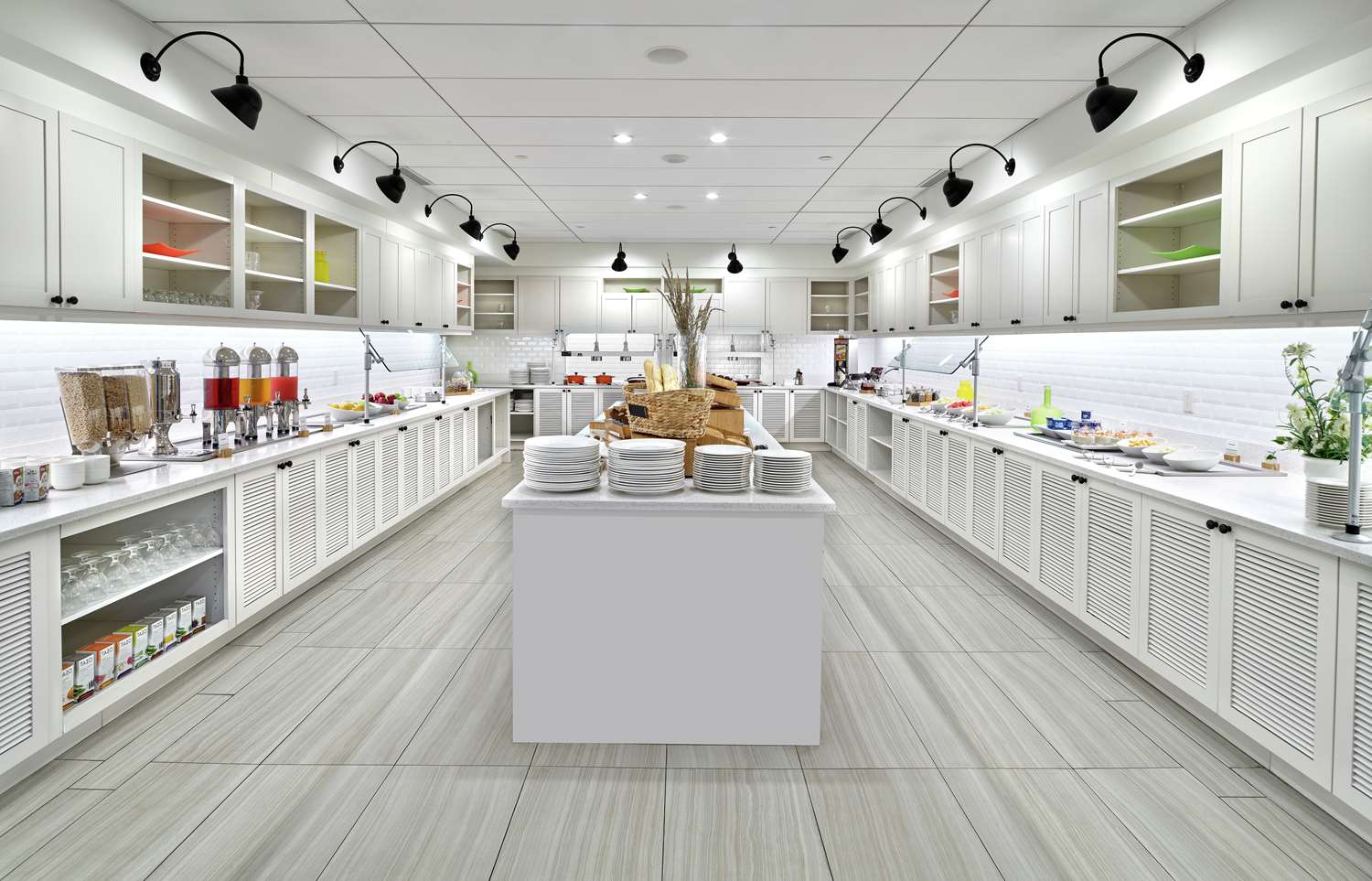 Фото DoubleTree by Hilton Edmonton Downtown