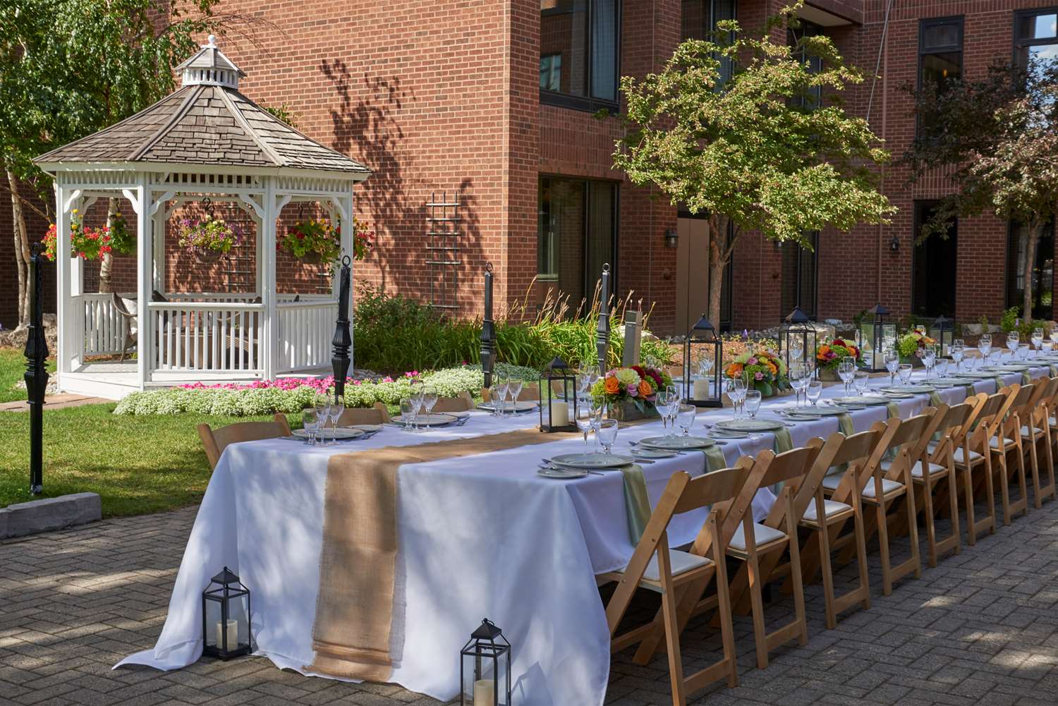 Фото Hilton Mississauga/Meadowvale